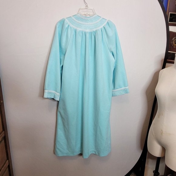 Vintage Evelyn Pearson Polyester Robe Womens Large Light Blue Pearl Snaps - Picture 9 of 9